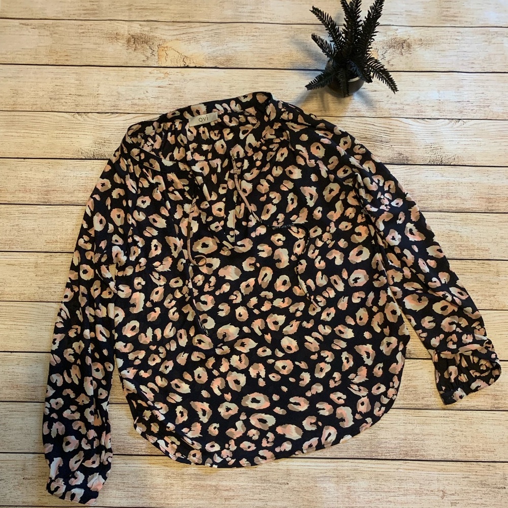 Vici V Neck Front Tie Leopard Top